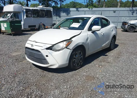 2017 Toyota Yaris Ia z USA, uszkodzony, nr VIN 3MYDLBYV0HY167868